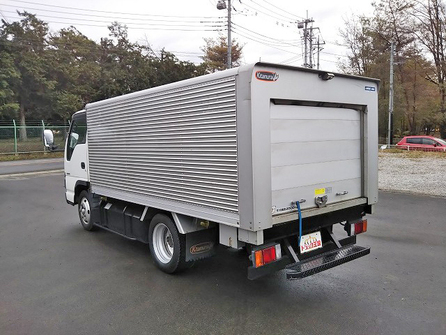 いすゞエルフアルミバン小型（2t・3t）[写真04]