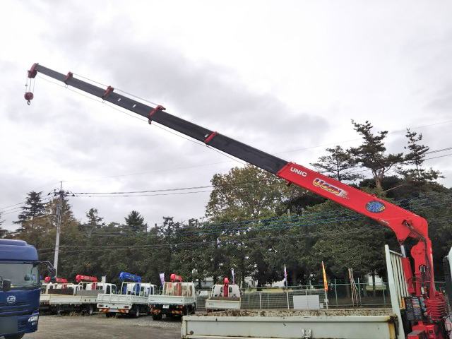 三菱ふそうキャンタークレーン6段小型（2t・3t）[写真15]