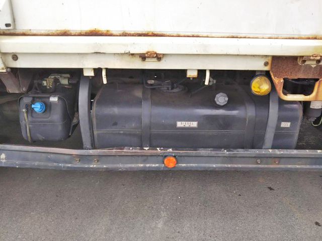 三菱ふそうキャンタークレーン6段小型（2t・3t）[写真25]