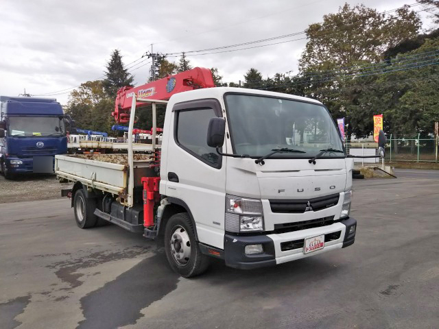 三菱ふそうキャンタークレーン6段小型（2t・3t）[写真03]