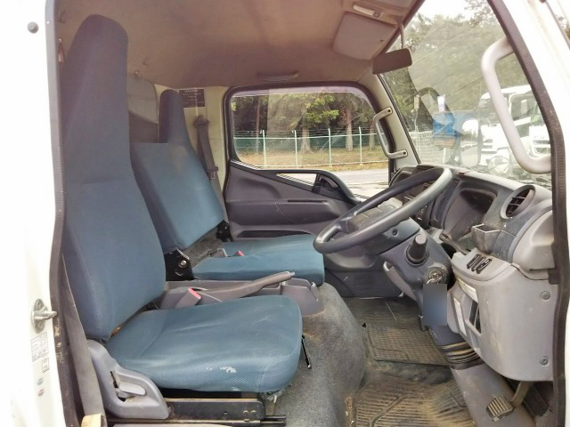 三菱ふそうキャンタークレーン6段小型（2t・3t）[写真36]