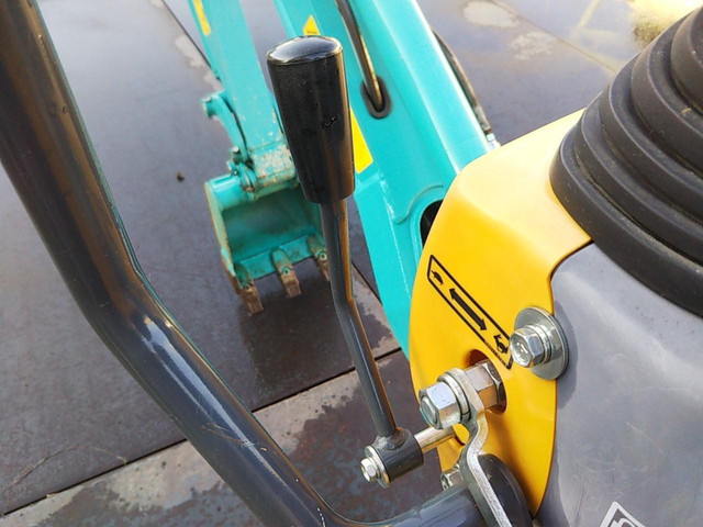 クボタミニユンボ（ミニバックホー）[写真27]