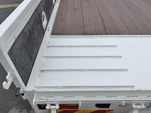 日野レンジャーセルフクレーン3段中型（4t）[写真15]