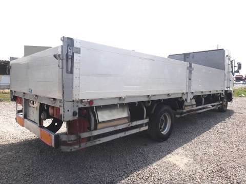 日野レンジャーアルミブロック中型（4t）[写真02]