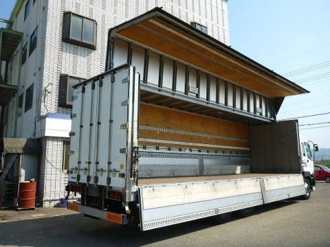いすゞギガアルミウイング大型（10t）[写真02]