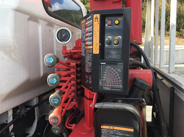 三菱ふそうキャンターユニック6段小型（2t・3t）[写真13]