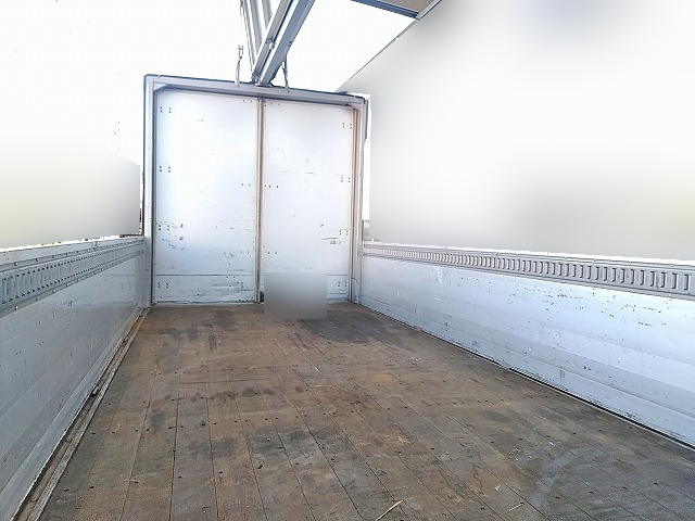 日野レンジャーアルミウイング中型（4t）[写真10]