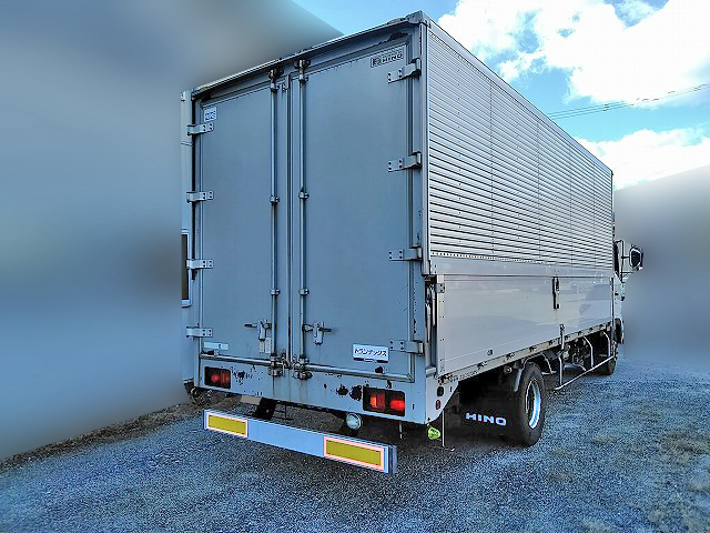 日野レンジャーアルミウイング中型（4t）[写真03]