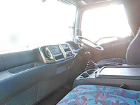 日野レンジャーアルミウイング中型（4t）[写真36]