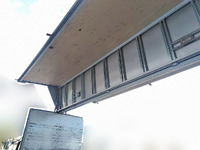 日野レンジャーアルミウイング中型（4t）[写真08]