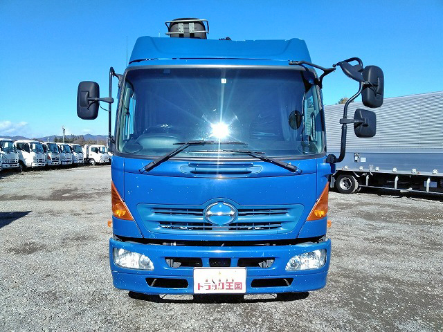 日野レンジャーヒアブ付コンテナ専用車増トン（6t・8t）[写真10]