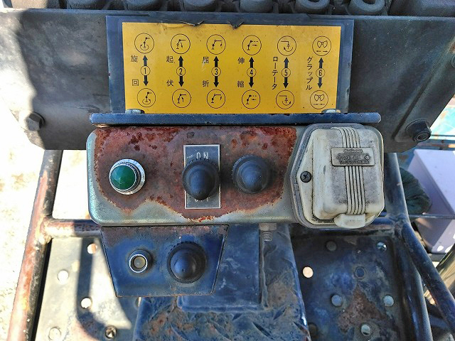 日野レンジャーヒアブ付コンテナ専用車増トン（6t・8t）[写真20]