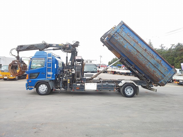 日野レンジャーヒアブ付コンテナ専用車増トン（6t・8t）[写真07]