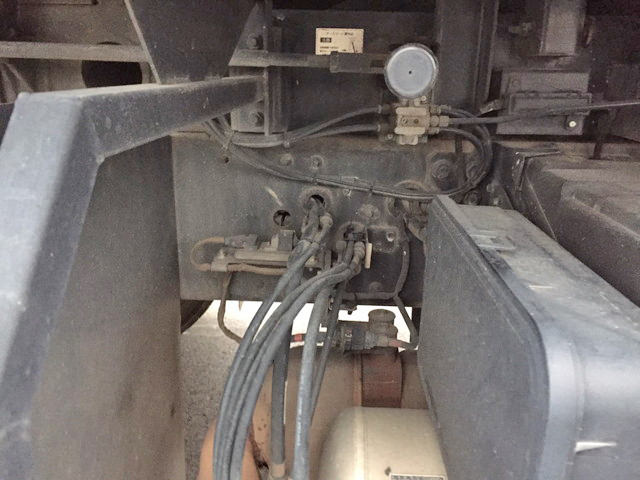 三菱ふそうスーパーグレートダンプ大型（10t）[写真10]