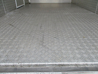 いすゞエルフ冷凍車（冷蔵車）小型（2t・3t）[写真15]