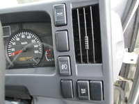 いすゞエルフ冷凍車（冷蔵車）小型（2t・3t）[写真27]