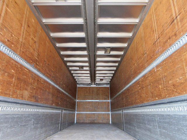 いすゞギガアルミウイング大型（10t）[写真07]