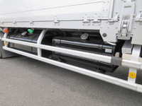 いすゞギガアルミウイング大型（10t）[写真08]