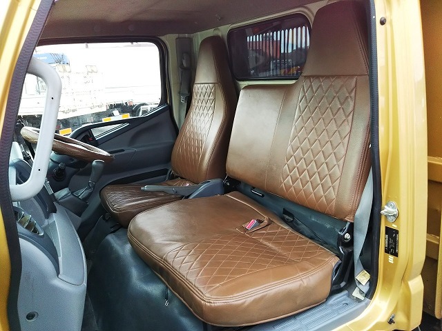 三菱ふそうキャンターダンプ小型（2t・3t）[写真33]