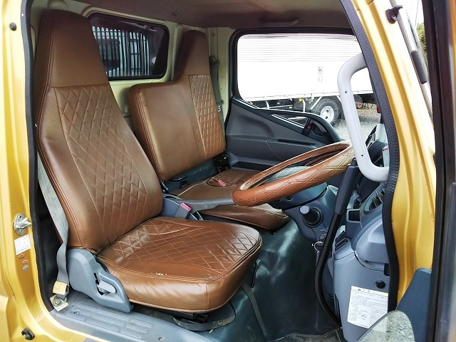 三菱ふそうキャンターダンプ小型（2t・3t）[写真35]