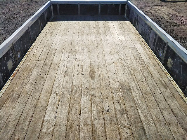 三菱ふそうファイタークレーン4段中型（4t）[写真10]