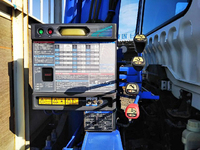 三菱ふそうファイタークレーン4段中型（4t）[写真13]