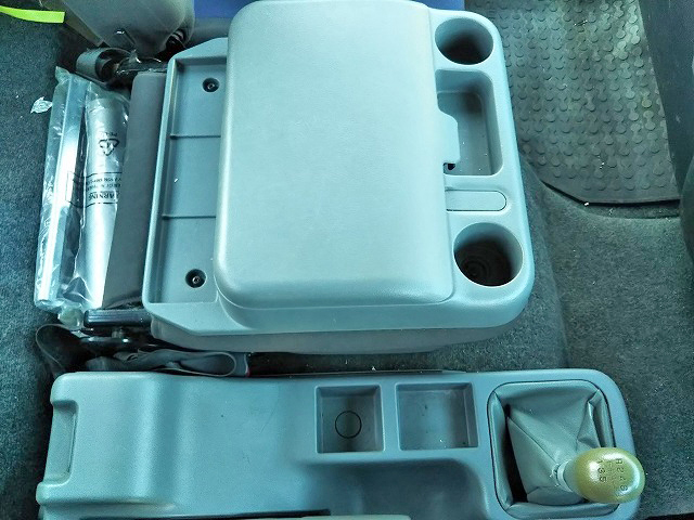 三菱ふそうファイタークレーン4段中型（4t）[写真34]