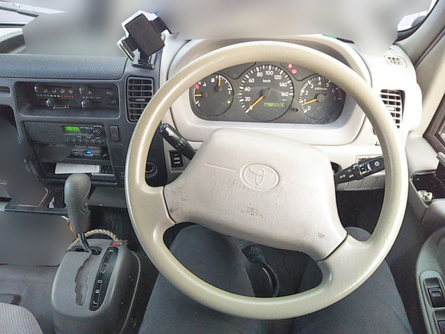 トヨタダイナ幌車小型（2t・3t）[写真16]