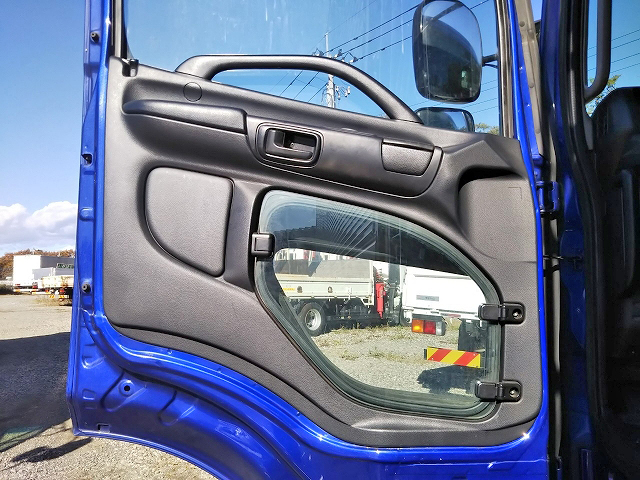 日野プロフィアアルミウイング大型（10t）[写真26]