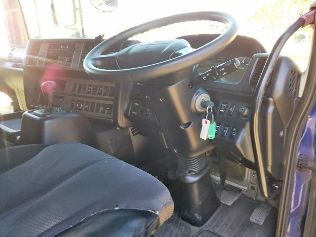 日野プロフィアアルミウイング大型（10t）[写真33]