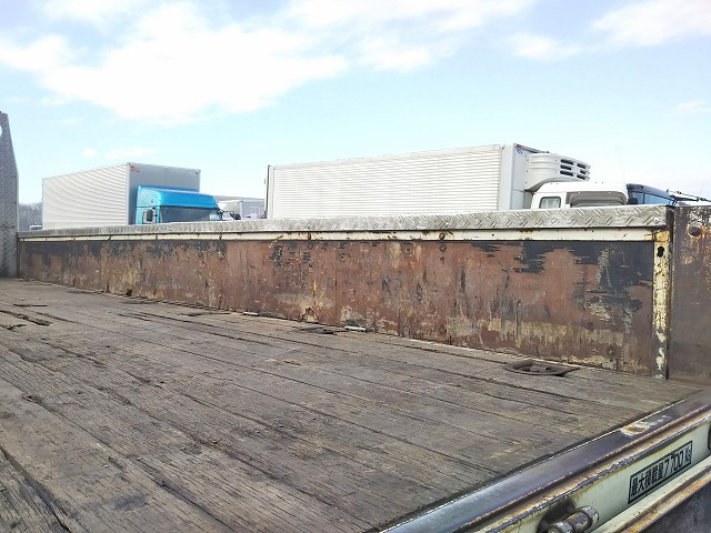 日野レンジャーユニック3段増トン（6t・8t）[写真15]