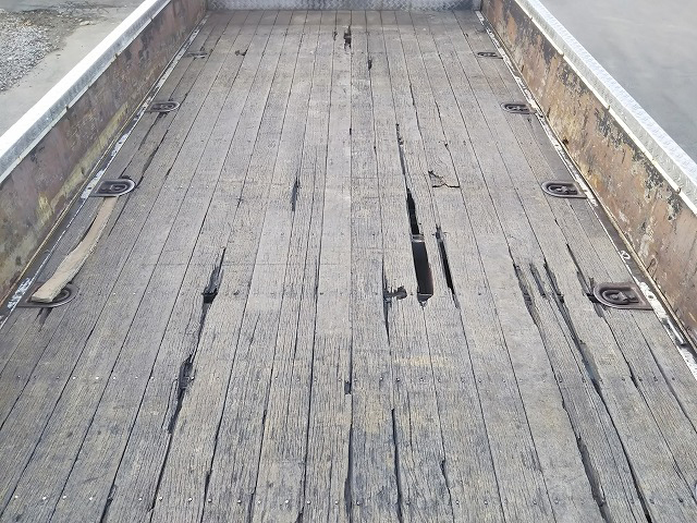 日野レンジャーユニック3段増トン（6t・8t）[写真17]