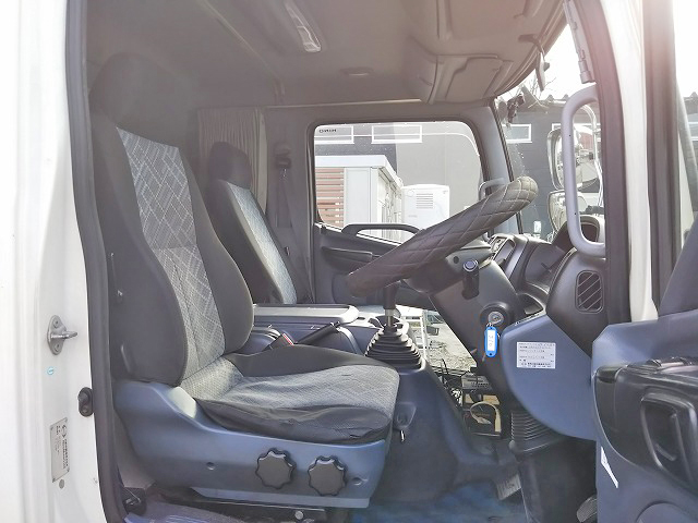 日野レンジャーユニック3段増トン（6t・8t）[写真32]