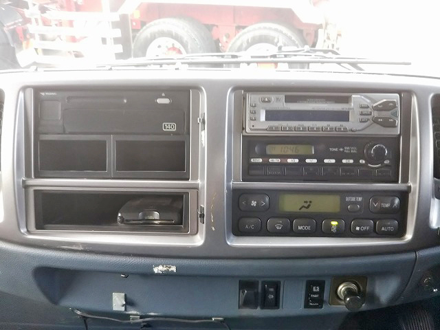 日野レンジャーユニック3段増トン（6t・8t）[写真39]