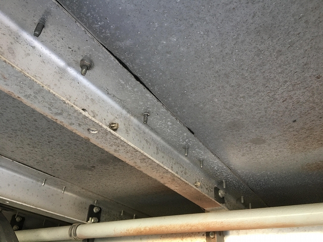 日野レンジャーアルミウイング中型（4t）[写真18]