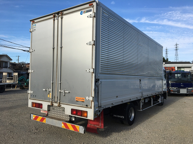 日野レンジャーアルミウイング中型（4t）[写真02]