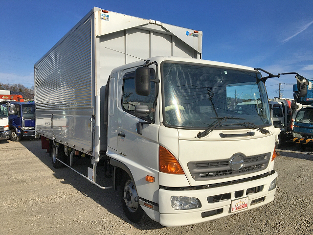 日野レンジャーアルミウイング中型（4t）[写真03]