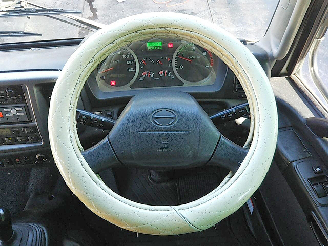 日野レンジャーアルミウイング中型（4t）[写真36]