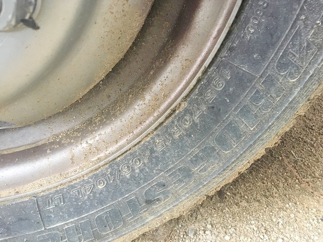 三菱ふそうキャンターガッツ平ボディ小型（2t・3t）[写真15]