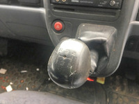 三菱ふそうキャンターガッツ平ボディ小型（2t・3t）[写真21]