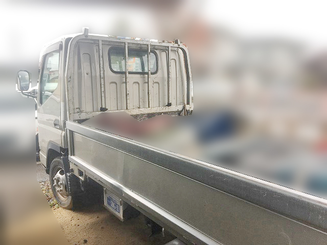 三菱ふそうキャンターガッツ平ボディ小型（2t・3t）[写真03]