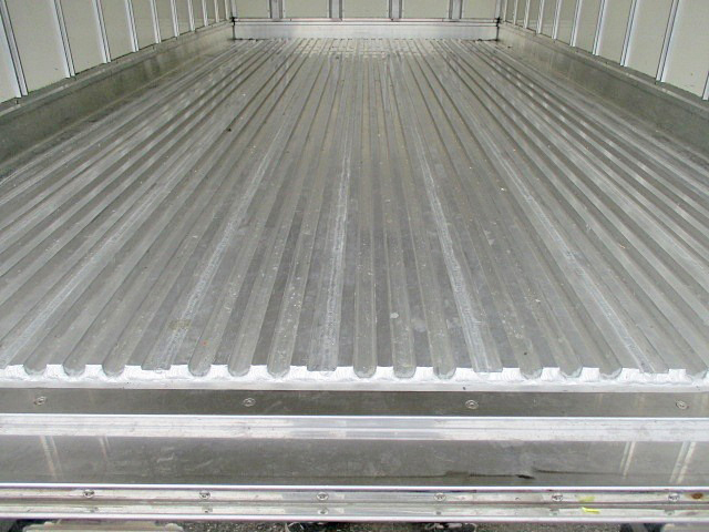 三菱ふそうキャンター冷凍車（冷蔵車）小型（2t・3t）[写真12]