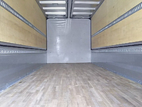 いすゞフォワードアルミウイング中型（4t）[写真11]