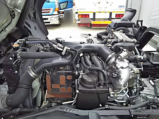 いすゞフォワードアルミウイング中型（4t）[写真19]