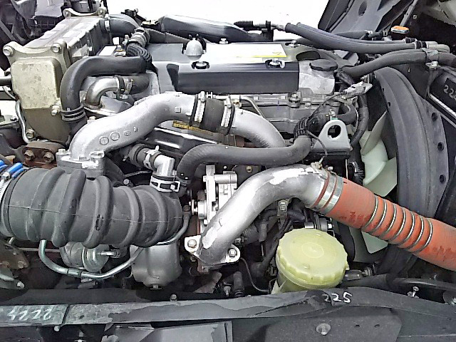 いすゞフォワードアルミウイング中型（4t）[写真20]