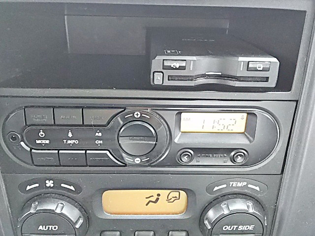 いすゞフォワードアルミウイング中型（4t）[写真29]