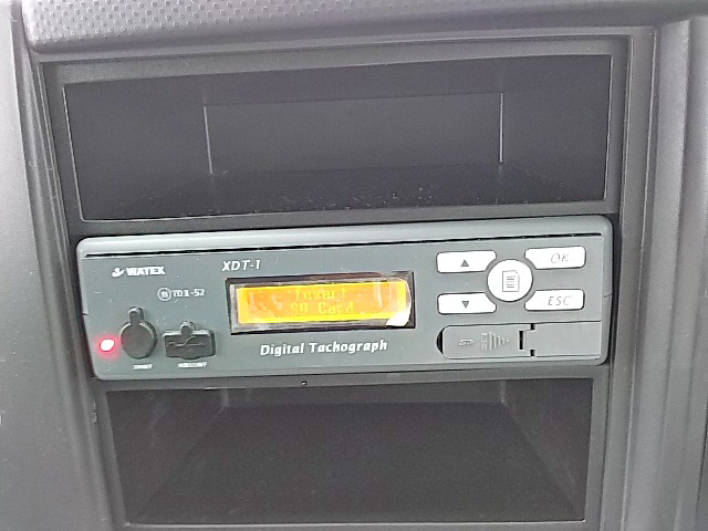 いすゞフォワードアルミウイング中型（4t）[写真36]