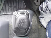 いすゞフォワードアルミウイング中型（4t）[写真38]