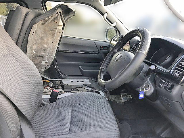 トヨタハイエースバン小型（2t・3t）[写真12]