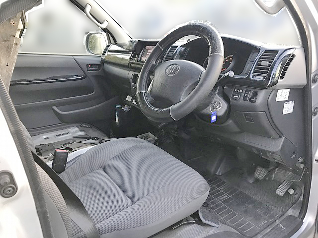 トヨタハイエースバン小型（2t・3t）[写真13]
